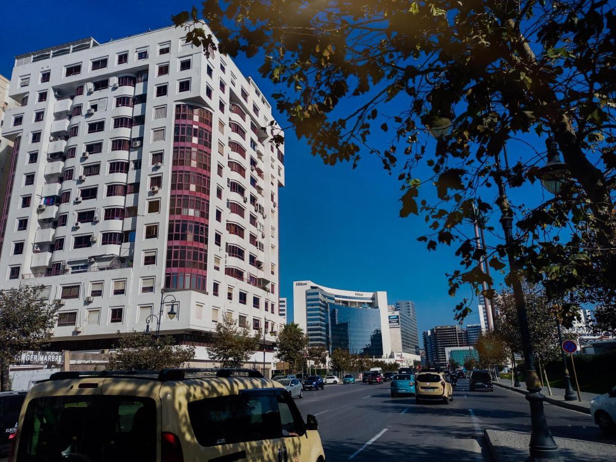 Amazing Appartement Au Centre Ville En Face Hilton - Gare Train Танжер Екстериор снимка